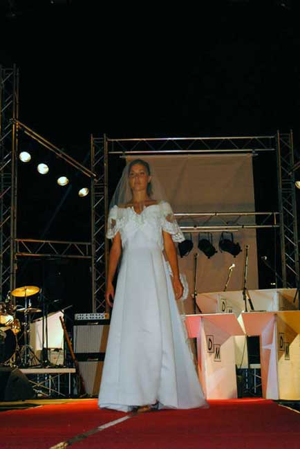Cerimonie - Vestito classico sposa su misura - Elins moda - abiti da matrimonio, cerimonia. Sartoria abito laboratorio artigianale Atelier a Roma