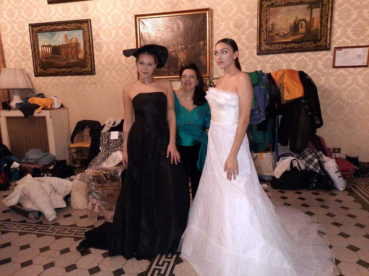 Evento Mod’Art Roma - sfilata modelle - vestiti donna di Eleonora Giamberduca
